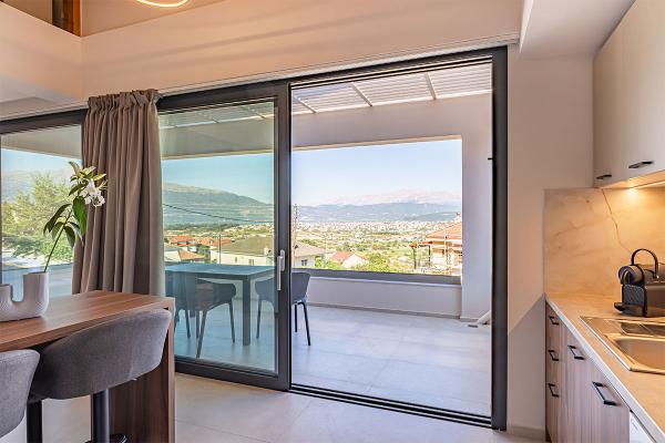 cityhill-domatia-junior-suite-with-balcony-section-5-gallery-04-mew